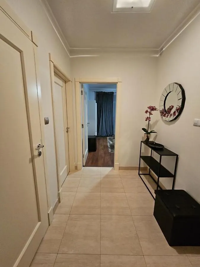 Royal Place 2 Bedrooms Apartment Wilanow Warszawa