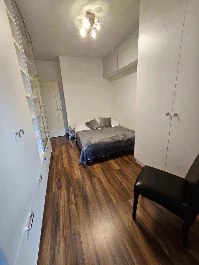 Royal Place 2 Bedrooms Apartment Wilanow 바르샤바 폴란드